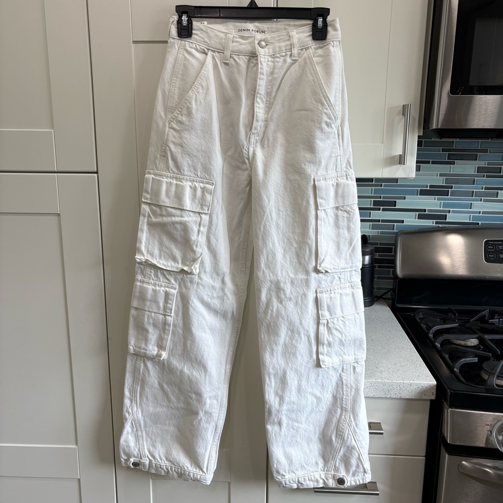 Aritzia Denim Forum The '90s Millie Hi-rise Cargo Jean - Picture 5 of 11